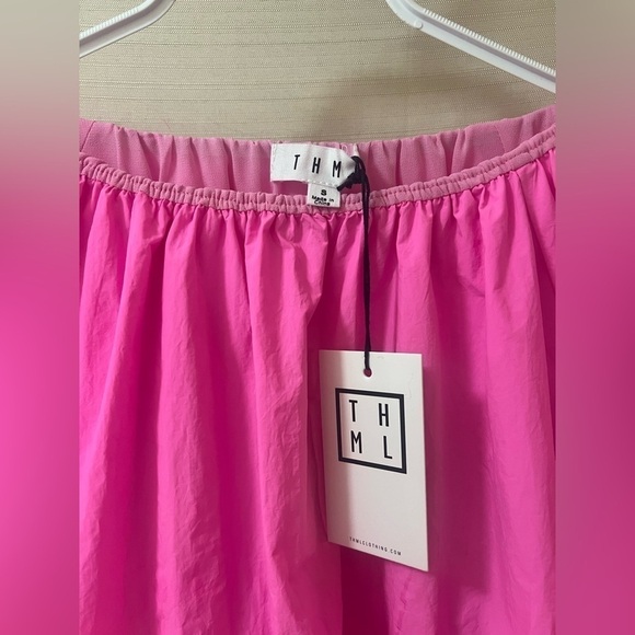 ⚫️ BOGO THML bright pink puffy crop top ladies size small - Picture 2 of 8